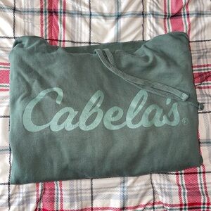 Woman’s Cabelas Sweatshirt